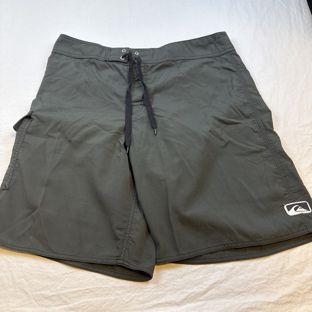 Quicksilver Highline  Green Textured Swim Shorts Mens 34